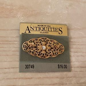 VINTAGE Antiquities Brooch with Center Stone